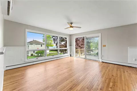 28 Baron Rd, Barrington, RI 02806