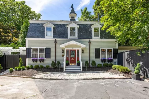 27 Young Orchard Ave, Providence, RI 02906