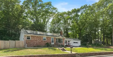 1 White Rock Rd, Coventry, RI 02816