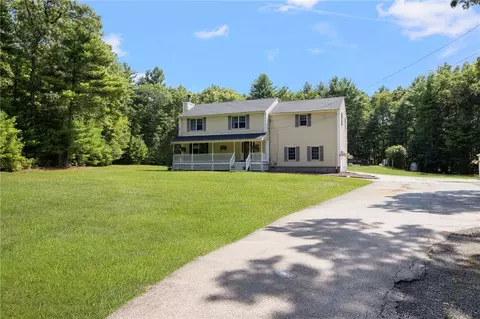 35 Provident Pl, Coventry, RI 02816
