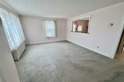 Living - 86 Maple Ave, Middletown, RI 02842 photo 1 of 1