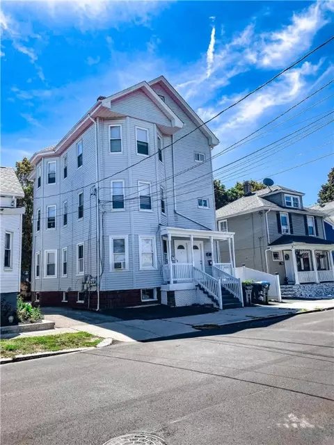 142 Dover St, Providence, RI 02908