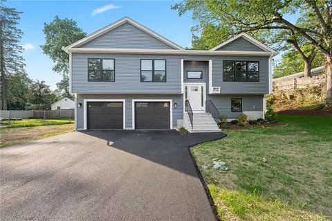 10 Sherwood Ave, North Providence, RI 02911