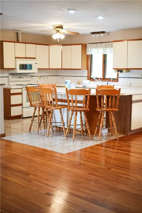 Kitchen - 176 Sumner Ave, Warwick, RI 02888 photo 1 of 2