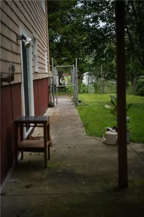 Exterior - 176 Sumner Ave, Warwick, RI 02888 photo 5 of 5