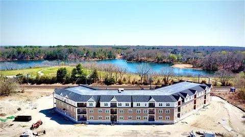 9 Joseph N Zenga Jr Blvd #105, East Greenwich, RI 02818