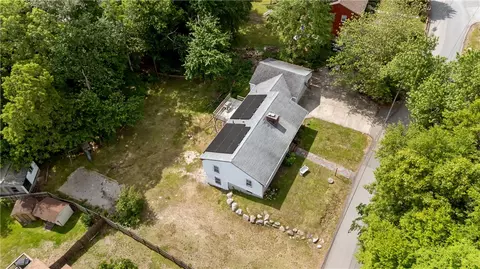 65 Carpenter Dr, Johnston, RI 02919