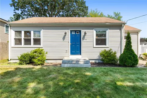 138 Becker Ave, Riverside, RI 02915