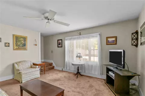 112 Oakton St, Woonsocket, RI 02895 photo 11