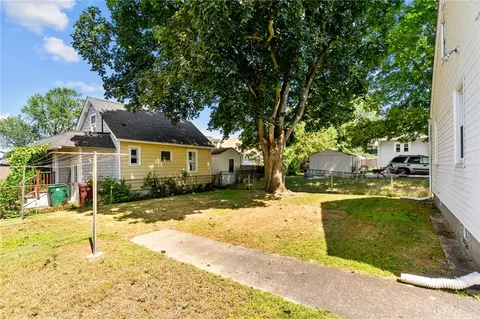 112 Oakton St, Woonsocket, RI 02895 photo 33