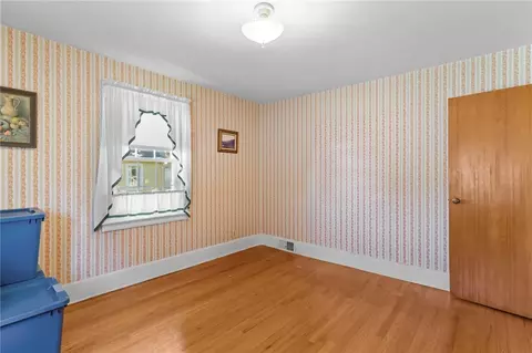 112 Oakton St, Woonsocket, RI 02895 photo 19