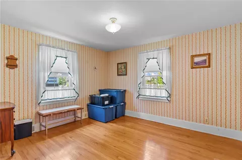 112 Oakton St, Woonsocket, RI 02895 photo 18