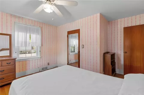 112 Oakton St, Woonsocket, RI 02895 photo 16