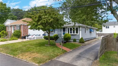 Exterior - 111 Grove Ave, Warwick, RI 02889 photo 2 of 6
