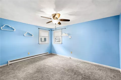 Bedroom - 111 Grove Ave, Warwick, RI 02889 photo 2 of 7