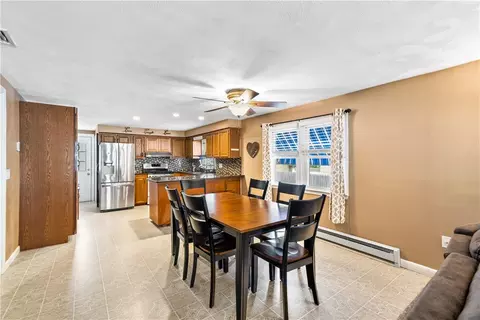Dining - 111 Grove Ave, Warwick, RI 02889 photo 2 of 2