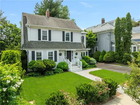 61 Sessions St, Providence, RI 02906