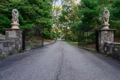 260 George Washington Hwy, Foster, RI 02825