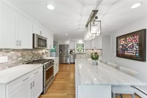 121 Hedgerow Dr, Warwick, RI 02886 photo 8