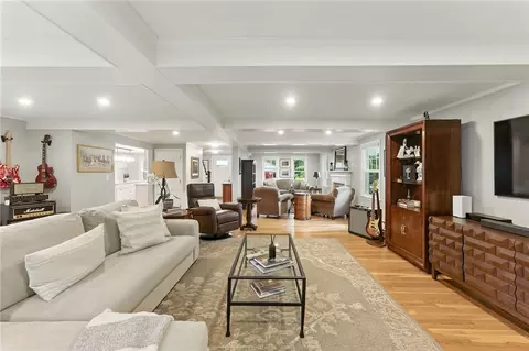 121 Hedgerow Dr, Warwick, RI 02886 photo 21