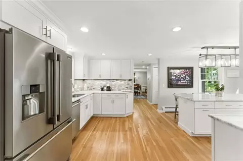 121 Hedgerow Dr, Warwick, RI 02886 photo 4
