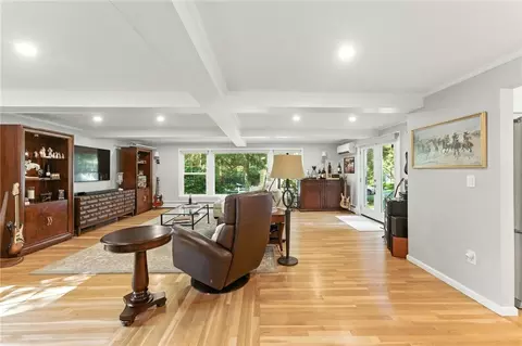 121 Hedgerow Dr, Warwick, RI 02886 photo 22