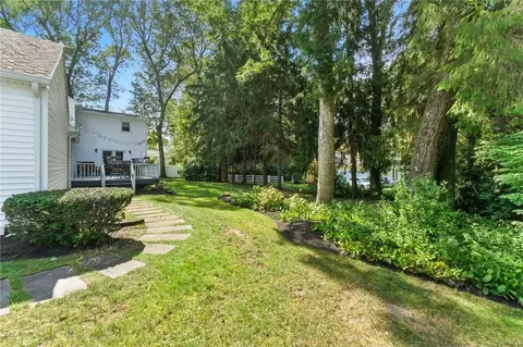 121 Hedgerow Dr, Warwick, RI 02886 photo 45