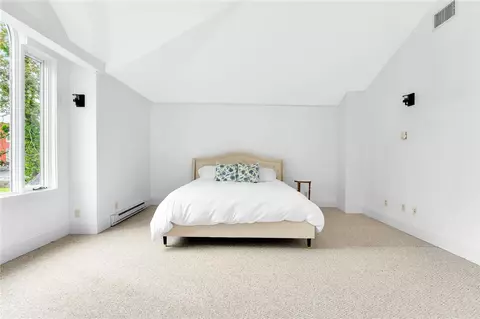 Bedroom - 28 Elm St, Westerly, RI 02891 photo 2 of 6