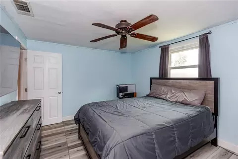 Bedroom - 143 Duncan Rd, Warwick, RI 02886 photo 2 of 6