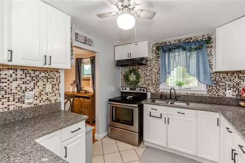 Kitchen - 143 Duncan Rd, Warwick, RI 02886 photo 1 of 6