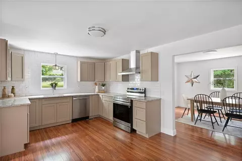 22 Reservoir Rd, Coventry, RI 02816
