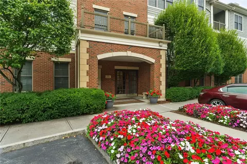 1 Wayland Ave #102S, Providence, RI 02906