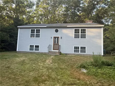 127 Killingly Rd, Foster, RI 02825