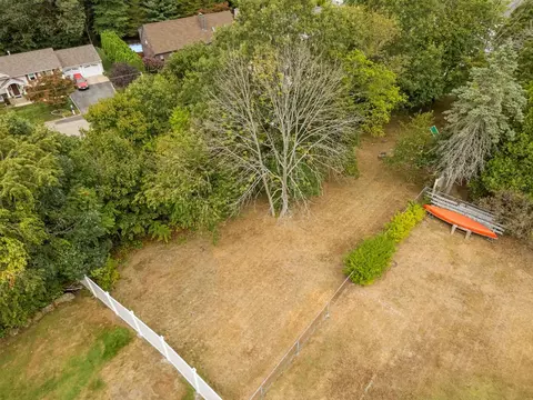 View/Area - 68 Arland Ct, Woonsocket, RI 02895 photo 2 of 5