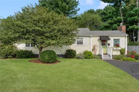 127 Greenville Rd, North Smithfield, RI 02896