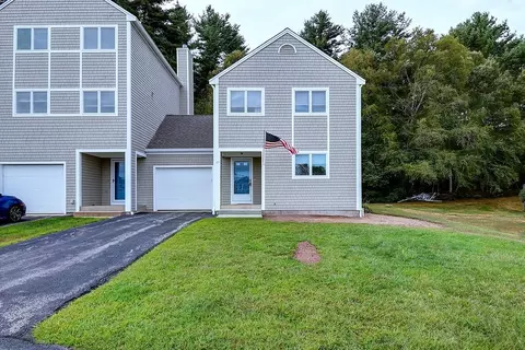 13 Woodlawn Cir, Hope Valley, RI 02832
