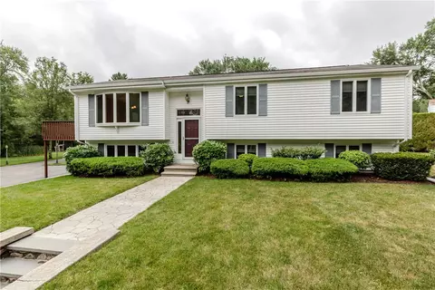 422 Buxton St, North Smithfield, RI 02896