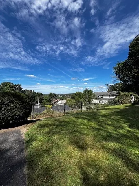 216 Maple St, Woonsocket, RI 02895 photo 5