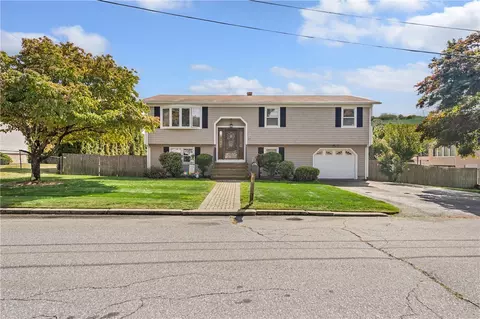 17 Karen Dr, North Providence, RI 02911