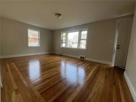 Living - 100 Kenneth Ave, Warwick, RI 02889 photo 2 of 5