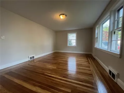 Living - 100 Kenneth Ave, Warwick, RI 02889 photo 4 of 5