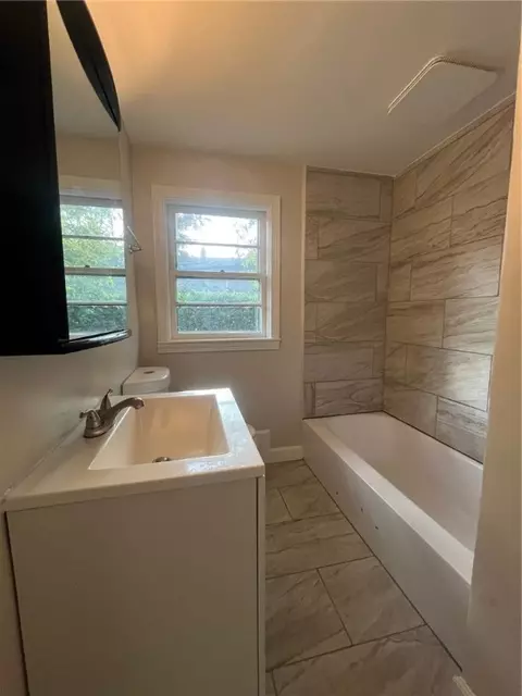 Bath - 100 Kenneth Ave, Warwick, RI 02889 photo 1 of 1