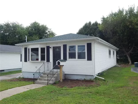 31 Compton St, Providence, RI 02908