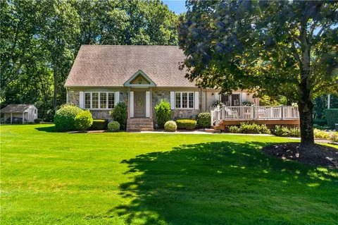 Exterior - 14 Dawn Ln, Coventry, RI 02816 photo 2 of 12