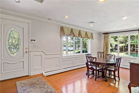 Entry Way - 14 Dawn Ln, Coventry, RI 02816 photo 1 of 2