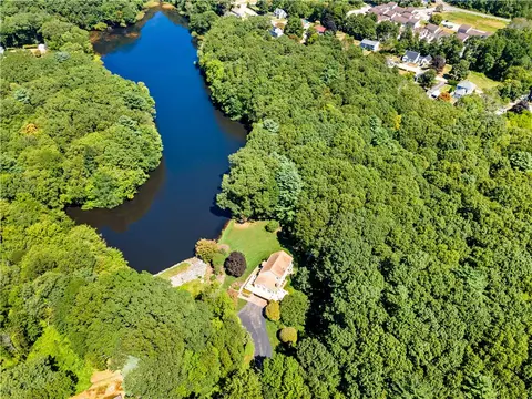 View/Area - 14 Dawn Ln, Coventry, RI 02816 photo 10 of 12