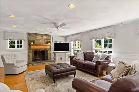 Living - 14 Dawn Ln, Coventry, RI 02816 photo 1 of 3