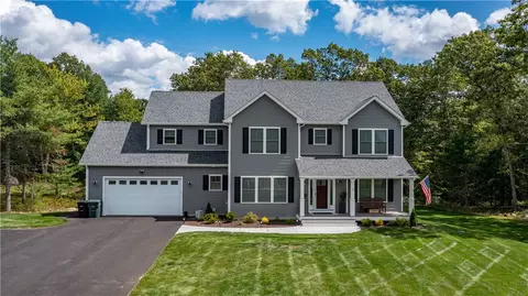 22 Cassidy Trl, Coventry, RI 02816