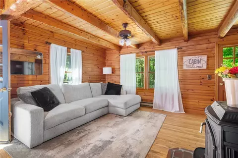 450 Franklin Rd, Coventry, RI 02816 photo 15