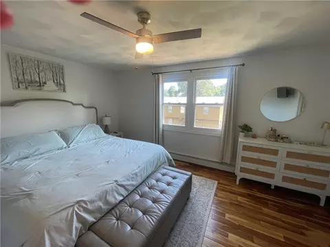 Bedroom - 144 Vernon St, Warwick, RI 02889 photo 4 of 7